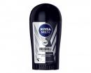Nivea - Tuhý antiperspirant pro muže Invisible For Black & White Power 40 ml